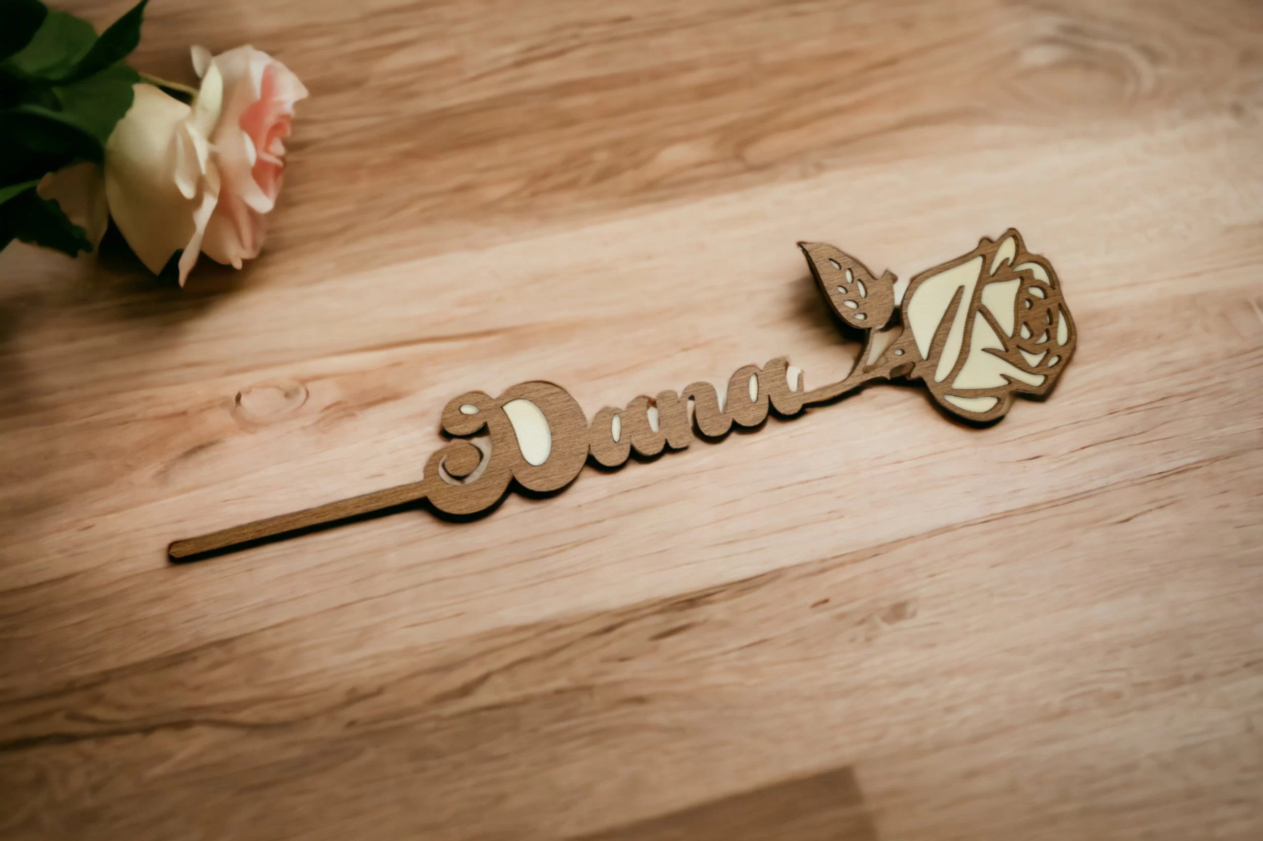 Dřevěná růžička